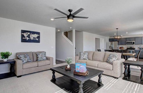 Nampa House | House ∙ 5 bedrooms ∙ 10 guests