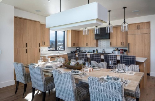 Big Sky House | House ∙ 6 bedrooms ∙ 14 guests