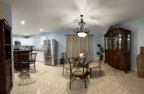 Charlotte House | House with JACUZZI * Luxury * 3BR. { ExclusiveDiscounts }