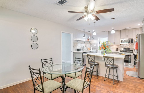 OST - South Union House | Houston Home Near TMC & NRG Stadium