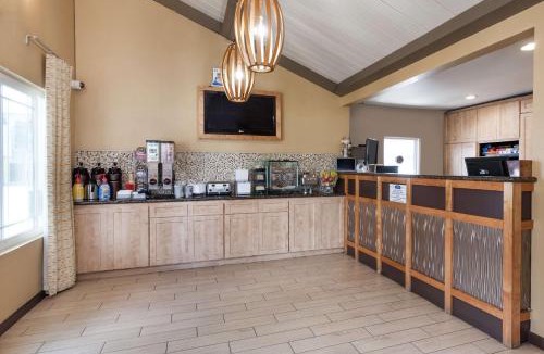 National City Hotel | Howard Johnson by Wyndham National City/San Diego South