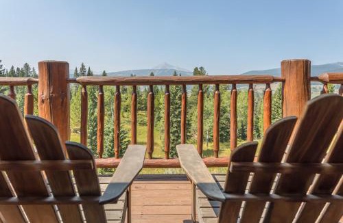 Skywood Preserve House | Huckleberry Hideaway