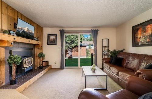 West Yellowstone House | Huckleberry House