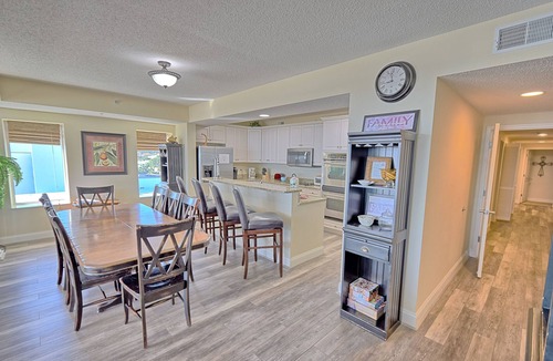 Myrtle Beach Condo | Huge 5 Bedroom Oceanfront Condo, Huge Balcony, Amazing Views, 3 Pools, Jacuzzi!