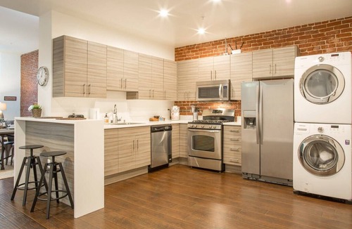 Historic Core Apartment | Huge Ace-Style Hotel Loft Down in Los Angeles