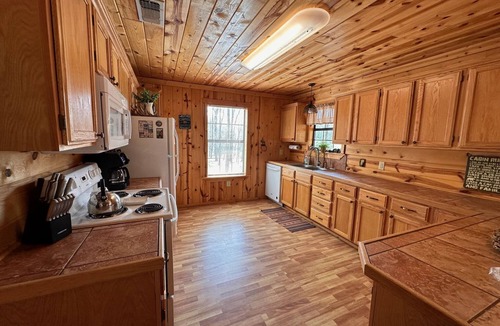 Ringold Cabin | Huge fire pit, NEW hot tub, outdoor deck, quiet area, less than a mile to lake