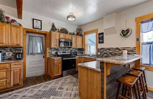 Bloomington House | Huge Home near Bear Lake with Hot Tub - Sleeps 24