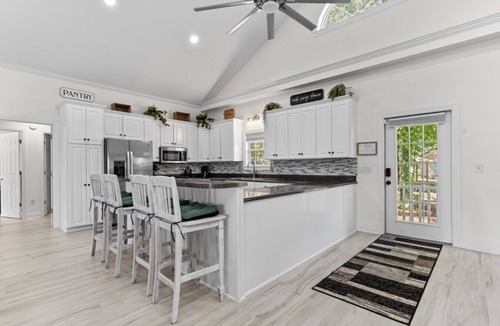 Eatonton House | HugeViews|Dock|FirePit|Kayaks|PickleBall|BoatRamp
