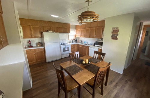 Dawson House | Hunt, Fish, Play, Relax, Enjoy!