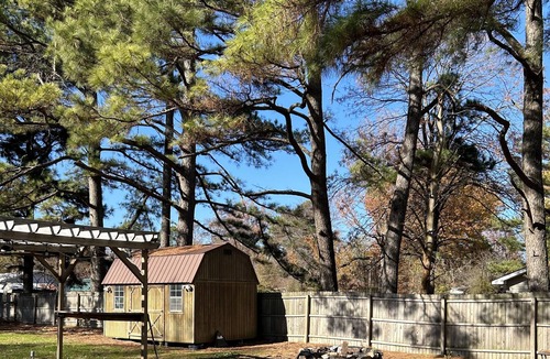 Howell House | Hunting lodge special 15 minutes from cache river NWR