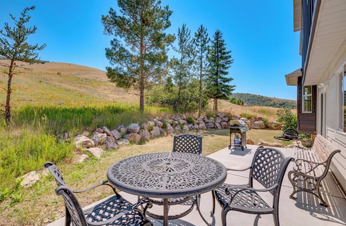 Huntsville House | Huntsville Retreat ~ 4 Mi to Reservoir!
