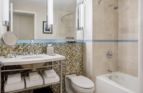 Downtown West Hotel | Hyatt Regency Baltimore Inner Harbor