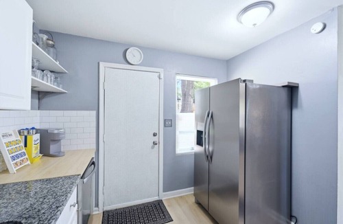 Paw Creek House | Ice Bath, Fire Pit & Outdoor Bar · 3BR House · Uptown Charlotte