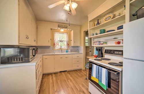 Idaho Falls House | Idaho Falls Farmhouse ~ 11 Mi to Downtown!