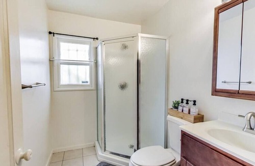 Downtown Berkeley Apartment | Ideal 1 Bedroom Near UC Berkeley