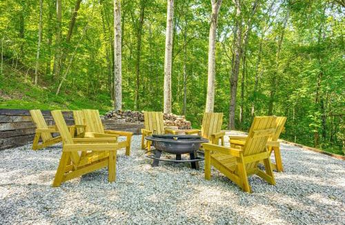 Lookout Valley Neighborhood Association House | Ideal Location & Mountain Views: Chattanooga Home!