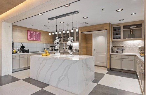 FM 1960 Hotel | Ideal Modern Room for Romantic Getaways or Family Vacations in Houston