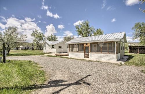 Lucerne House | Idyllic Gem Screened Porch, half Mi to River!