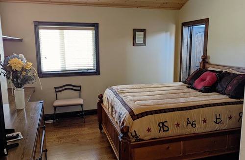 Bedford Cabin | Impressive Multi Family Lodge - 1 hour from Jackson Hole!