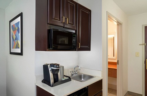 Flemington House | Impressive Room for Business Travelers! Free Wifi