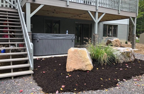 Treasure Lake House | Incredible Lakefront Property with Year Round Hot Tub; Bring the Whole Family