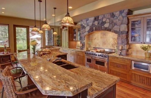 Coeur d'Alene Cabin | Incredible Waterfront Lodge for 20 on Lake Coeur d'Alene