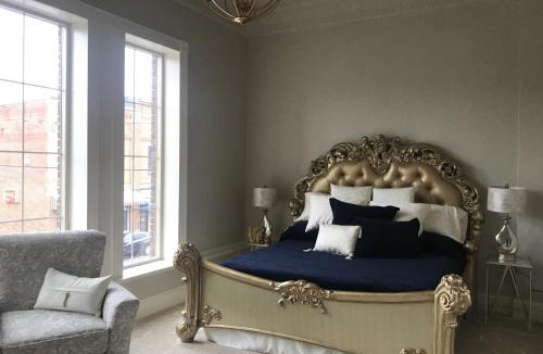 Le Mars Hotel | Inn On Central