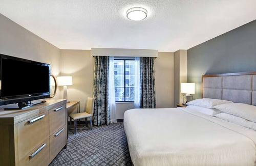 Central Business District Hotel | Inter&Co Stadium King Suite w/Gym, Pool, Breakfast