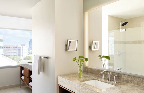 Texas Medical Center Hotel | InterContinental Houston by IHG