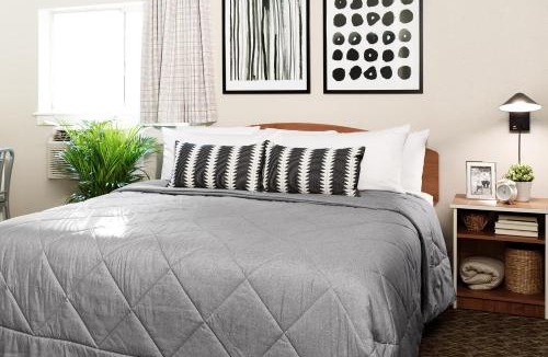 Dentsville Hotel | InTown Suites Extended Stay Columbia SC - Two Notch