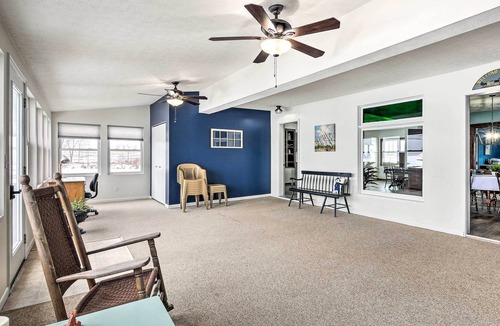 Ashland House | Inviting Ashland Farmhouse: 7 Mi to Downtown!