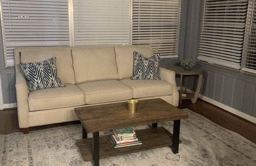 Braeswood Place House | Inviting/Cozy Home in Medical Center - Beautiful home to stay!
