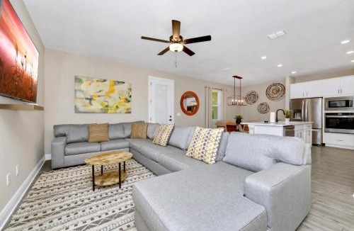 Reunion House | Inviting Home Near Disney With Waterpark & Resort Access At Encore Resort - 7792Sw