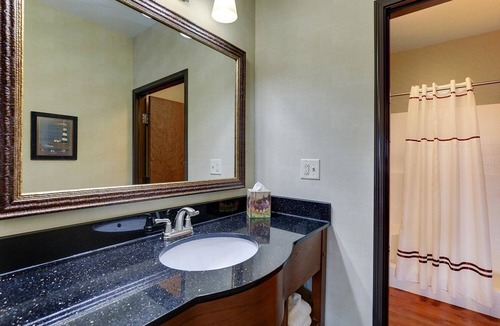 Sioux City Hotel | Inviting Sioux City Stay: Pet-Friendly with Heated Pool | 2 Units