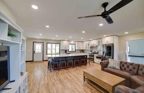 Renner House | Iowa Family Home w/Valley Views & Rooftop Deck