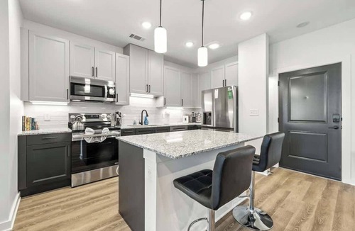 Westfield Apartment | IRIE Living Brand-New Lux 2BR | 8 Min Grd Park