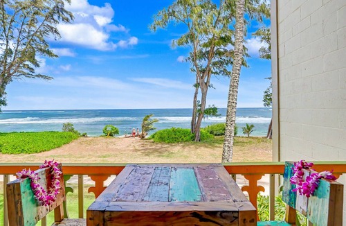 Wailua Apartment | Islander on the Beach 252 Ocean Front Studio with AC