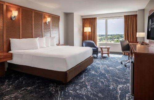 Washburn Hotel | Isle Casino Hotel Waterloo, A Caesars Destination