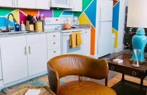 Crosstown Apartment | It's All Coming Up Rainbows & Adventures @Crosstown