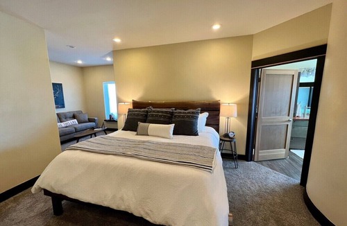 Helena House | Jackson Creek - Mountain Home