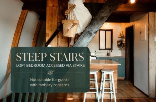 Quadra Island Apartment | Jade Resort-Oceanfront Suites in Gowlland Harbour
