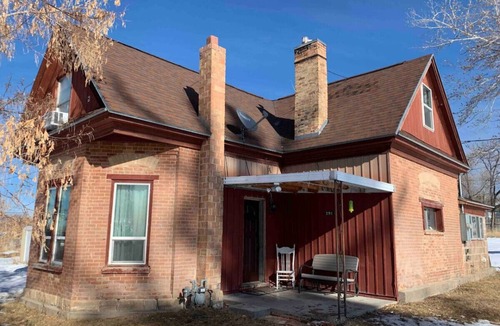 Spring City House | Jailer's Cottage * Entire Home * Sleeps 10