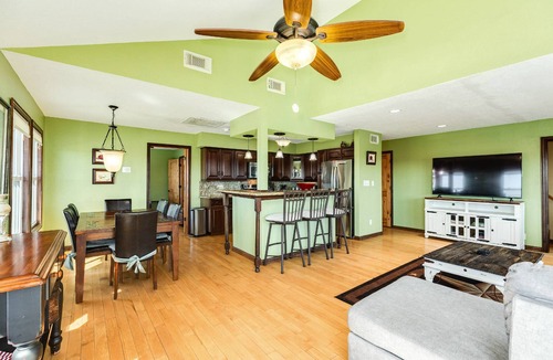 Jamaica Beach House | Jamaica Beach Canal Home |Kayaks |Huge Deck |Sunroom with Foosball |$200 Free Activities