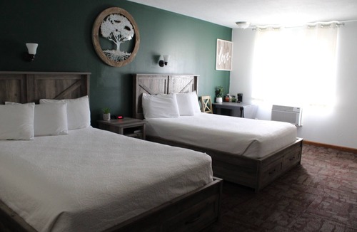 Whitehall Hotel | Jefferson Inn