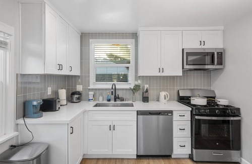 Mayflower Village House | Jie’s choice — Superb 2B1B Single Home