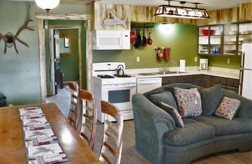 Cody Cabin | Jim Creek Cabin- cozy mountain retreat!