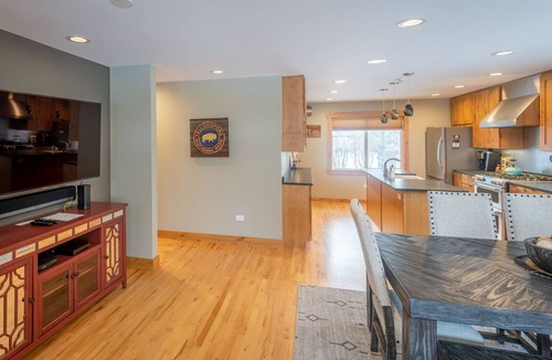 Livingston House | Jumping Off Point · Your Jumping Of Point for Livingston Adventures!
