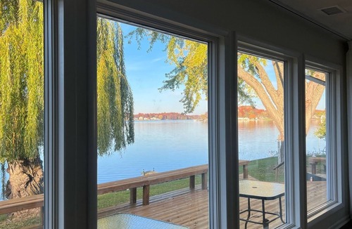 Three Rivers Cottage | Jungle Arcade, Fall Fires, Winter Dome, WFH - WEEKLY STAY DEALS
