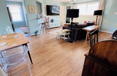 Cherrywood Apartment | Just INN TIME! 2br/2ba Central ATX, Free parking