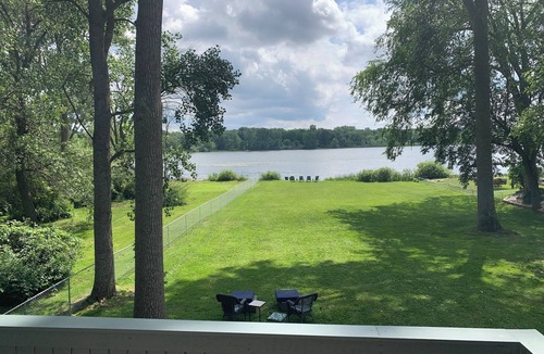 Lake Orion House | Just renovated lake home, near everything, feels like the middle of nowhere!